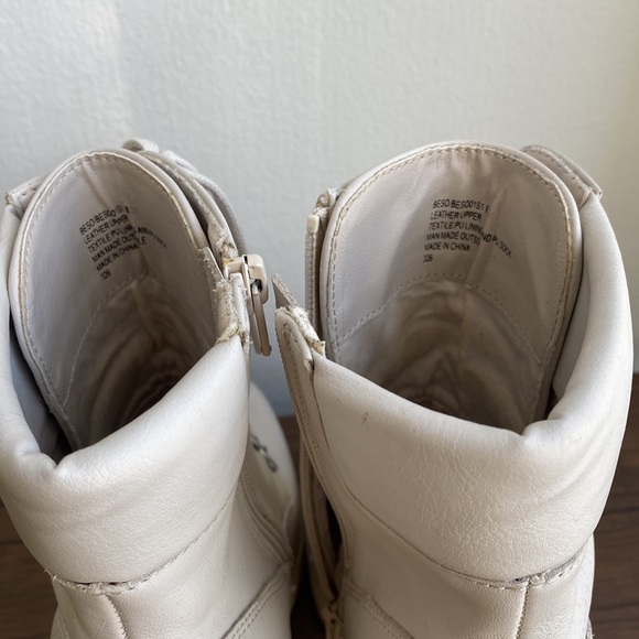 Steve Madden heel combat boots - Picture 4 of 4